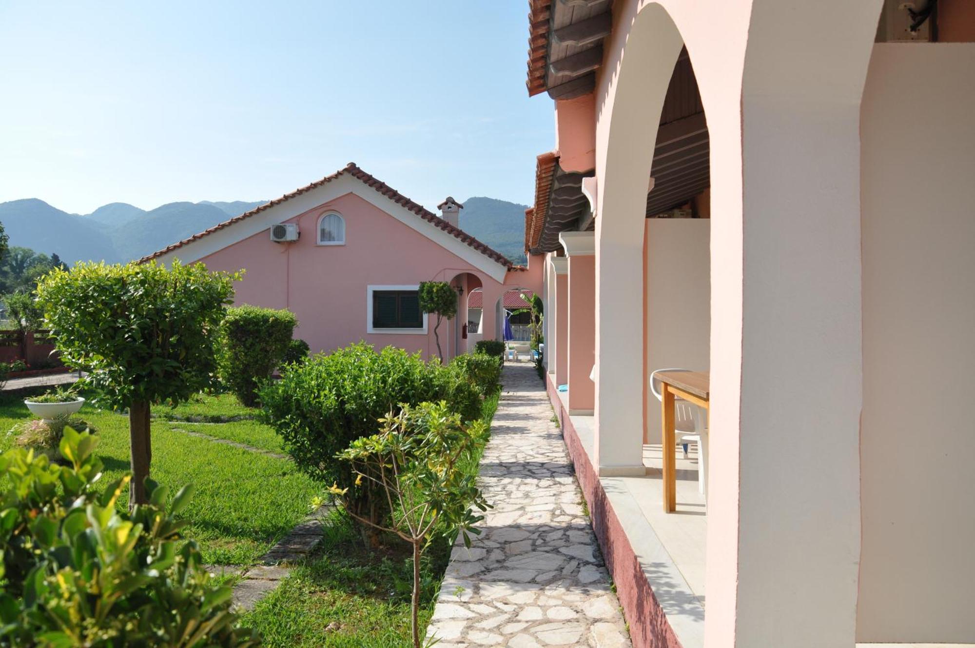 Tassos Apartments Corfu  Екстер'єр фото